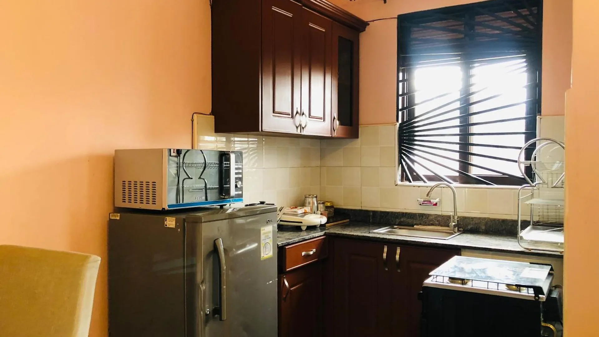 Crown Homes Kampala 0*,  Uganda